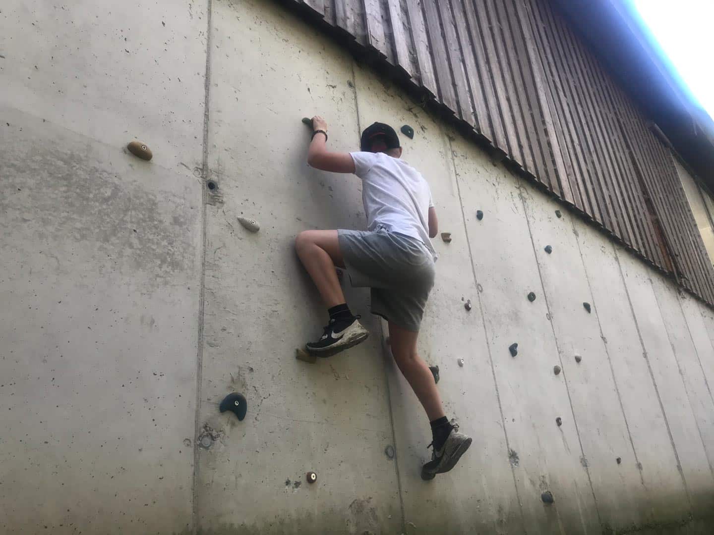 Gschlosserhof-Boulderwand